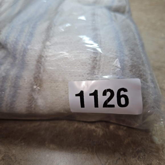 LL Bean Sweater Women M Cream Stripe Cowl Turtleneck Wool‎ Blend Cozy Cabincore - Picture 10 of 11